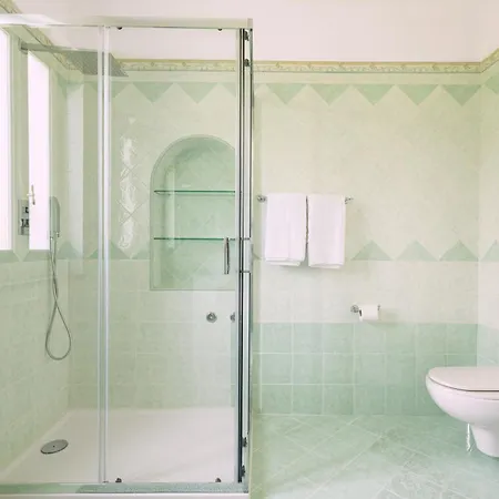 Elysium House - In With Garden Ischia